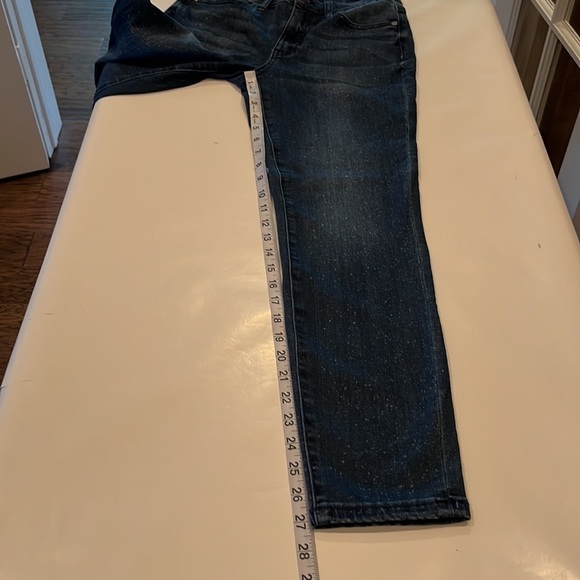 Judy Blue Relaxed Fit Mid Rise Size 3/26 - Picture 6 of 16